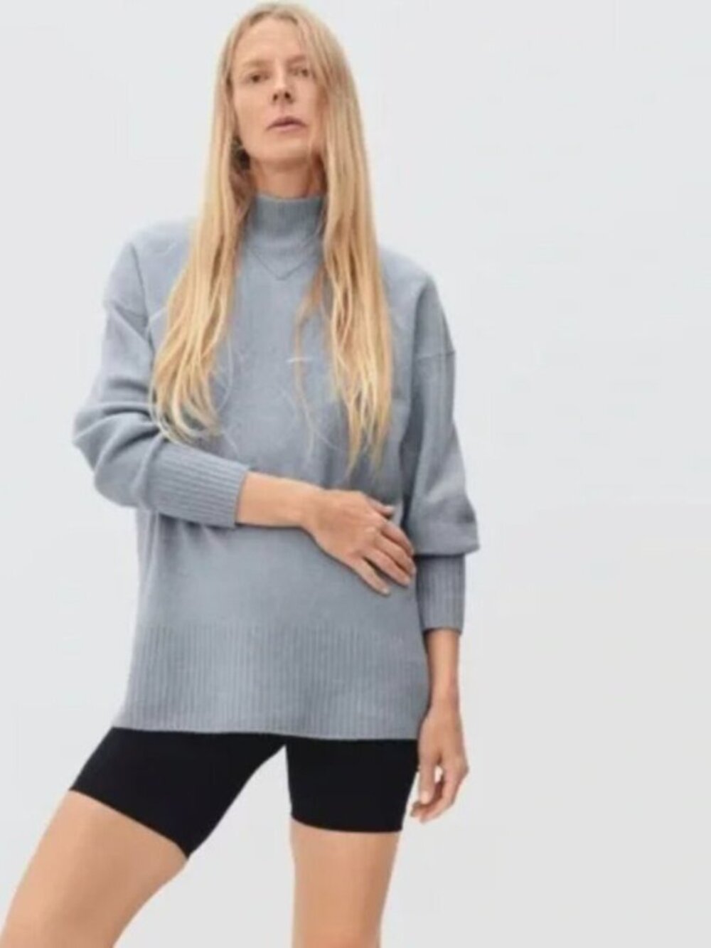 Everlane The Cozy Stretch Pullover Oversized Sweater in Smoke